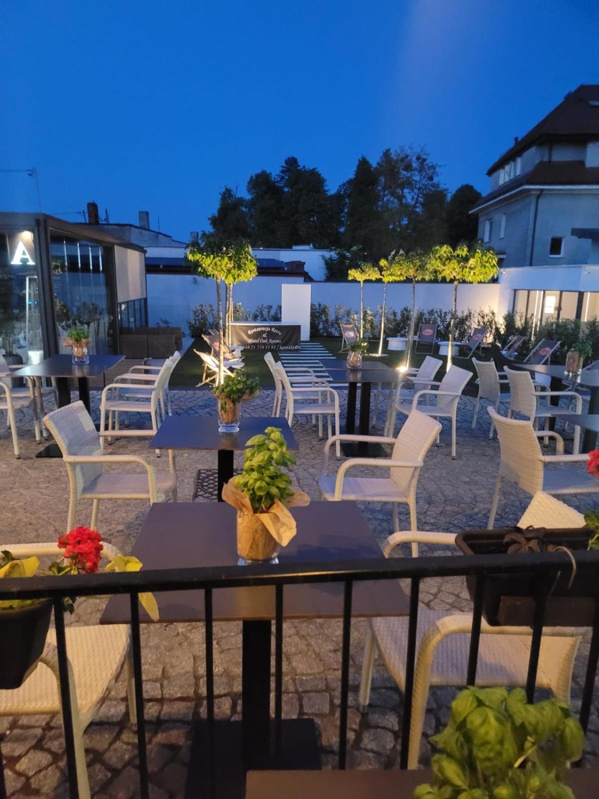 Oak Rooms Oborniki Śląskie Bagian luar foto