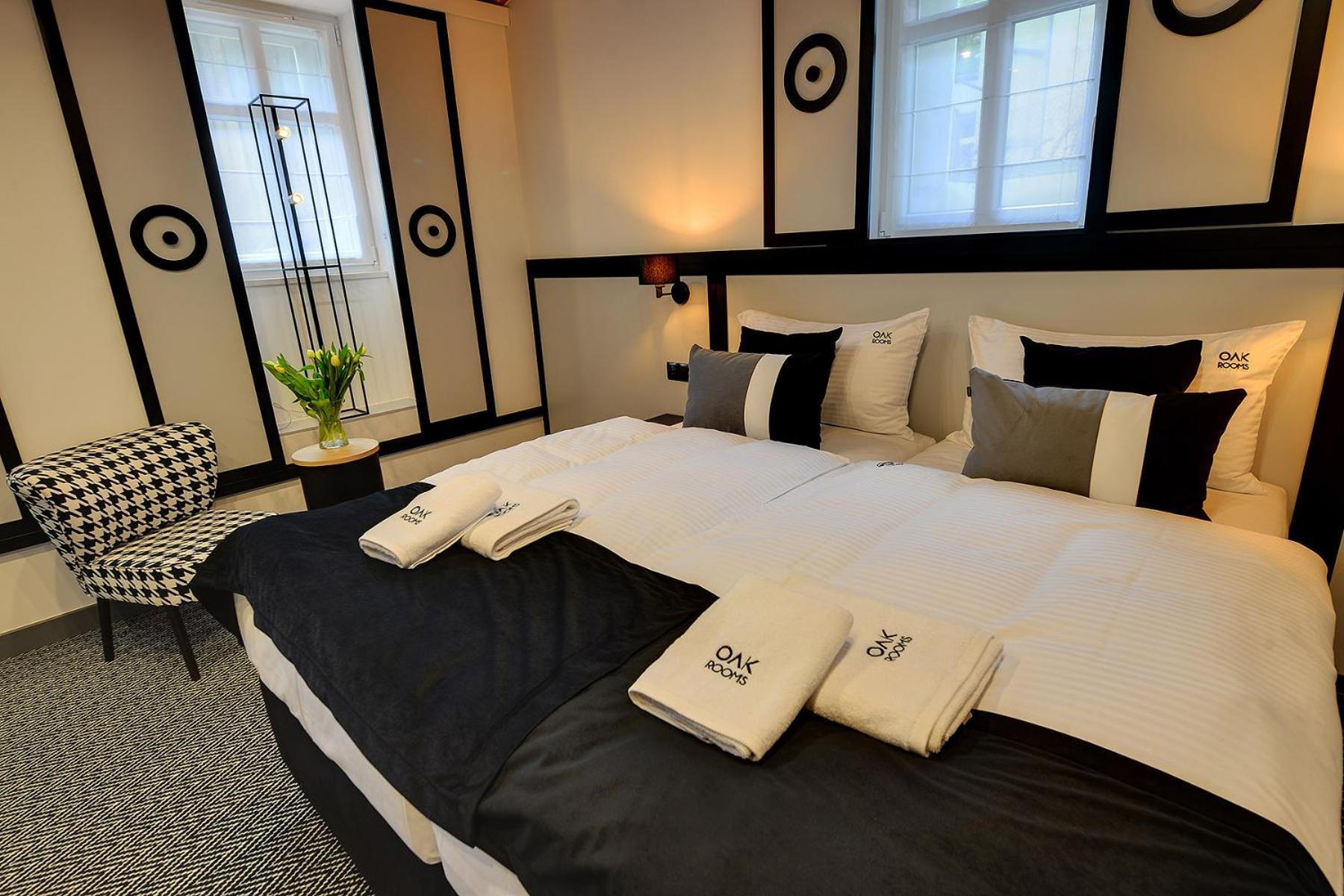 Oak Rooms Oborniki Śląskie Bagian luar foto