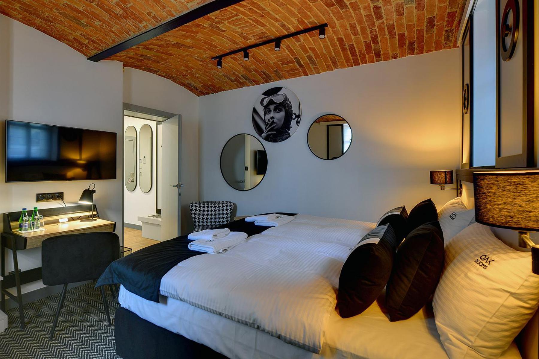 Oak Rooms Oborniki Śląskie Bagian luar foto