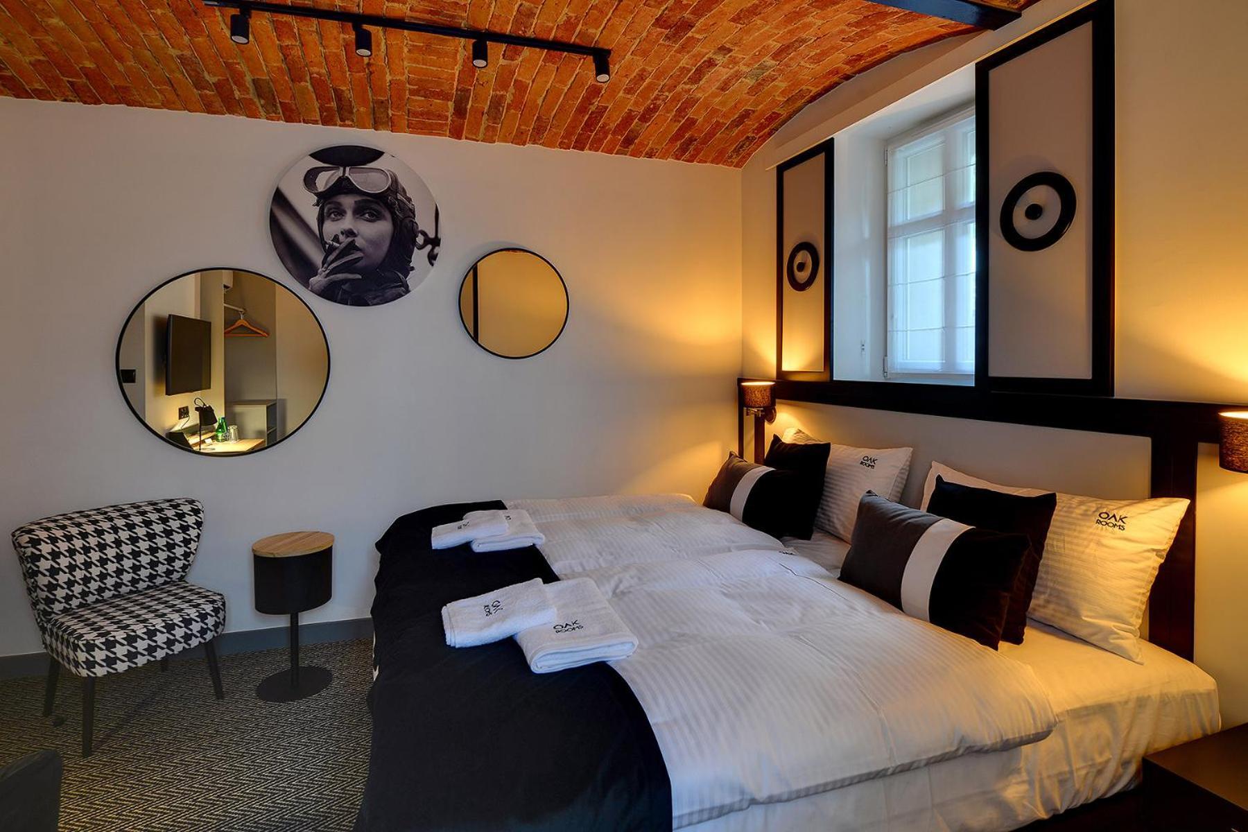 Oak Rooms Oborniki Śląskie Bagian luar foto
