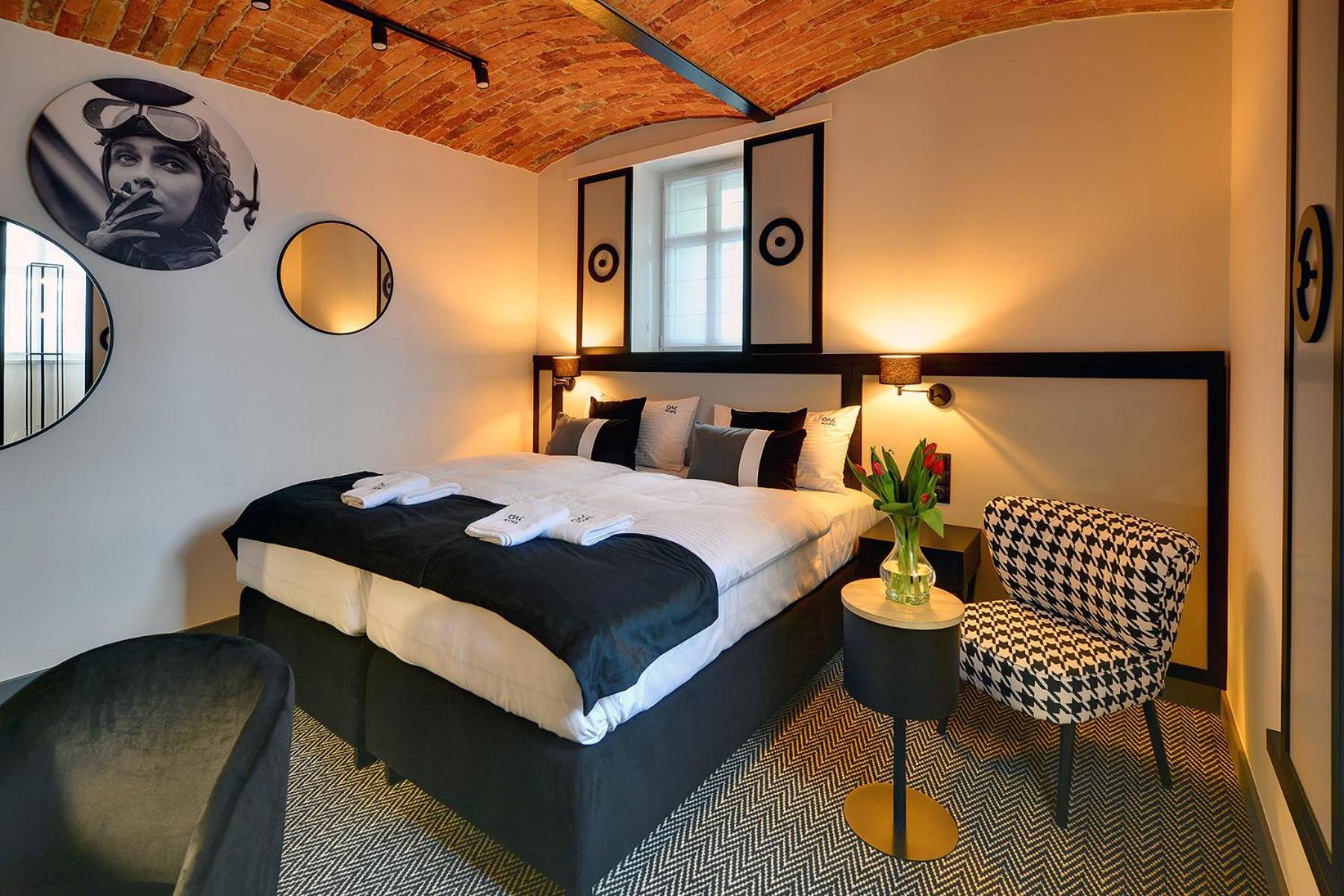 Oak Rooms Oborniki Śląskie Bagian luar foto